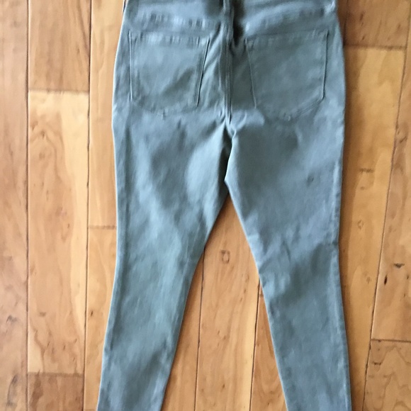 Jeans - Picture 2 of 4